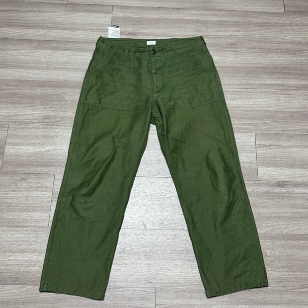 7) CIOTA 시오타 와이드 스트레이트 올리브 베이커 팬츠