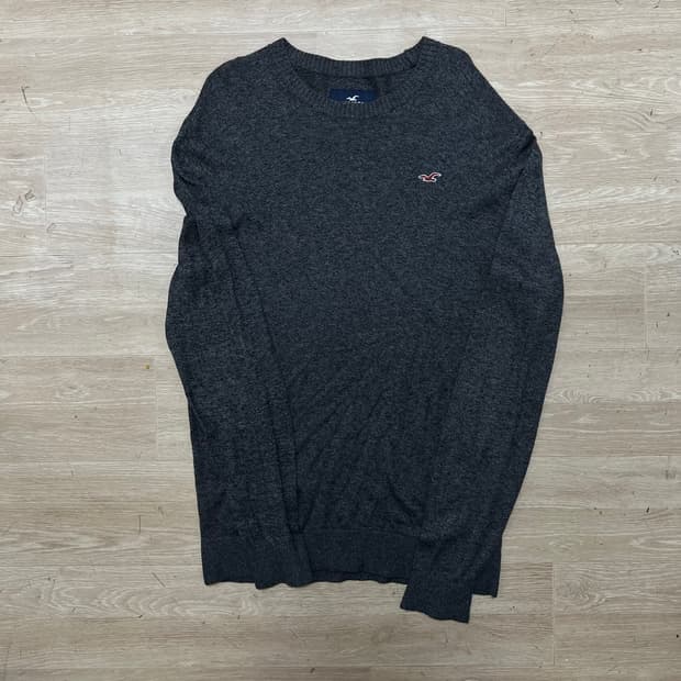 홀리스터 자수 로고 크루넥 라운드넥 니트 [차콜] M/95