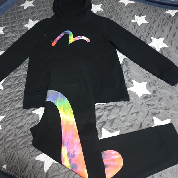 EVISU 프리미엄 퀄리티 레인보우 프린팅 스웨트 셋업(상:XL 하:L)