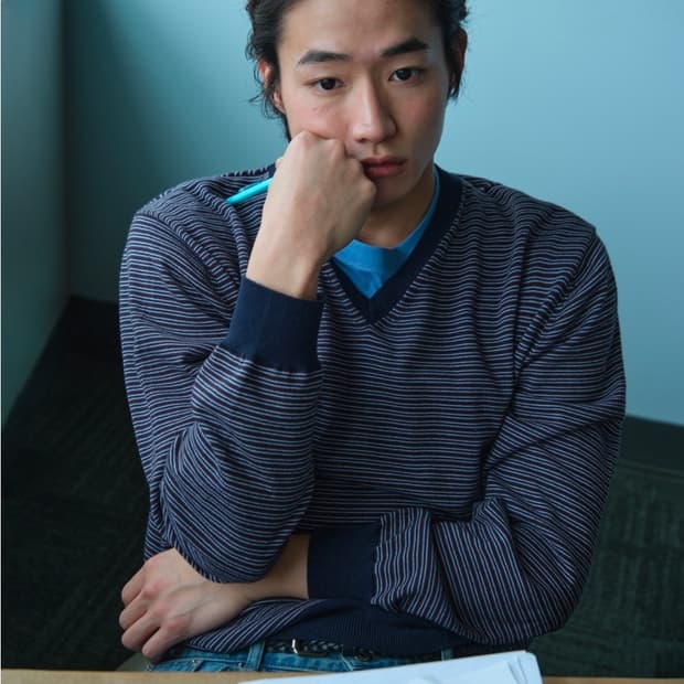 (L)로우클래식 스트라이프 니트