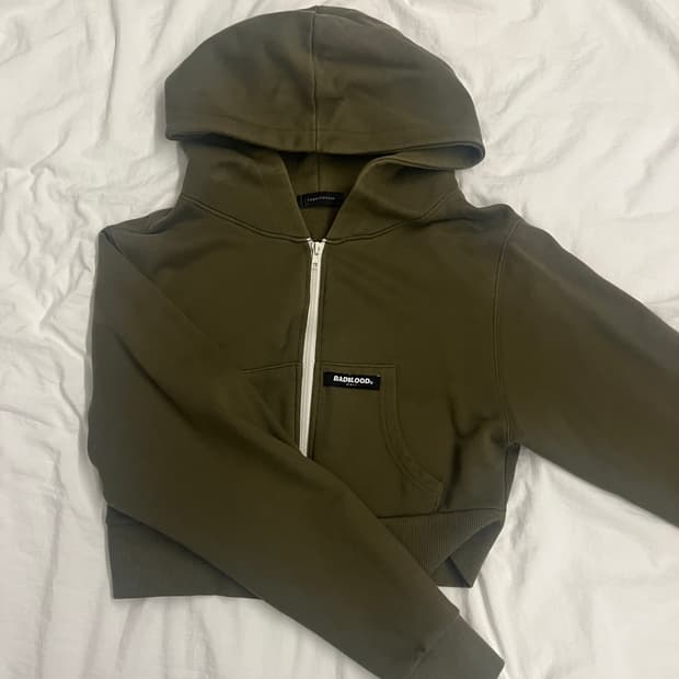 Badblood 크롭 후드집업 XS