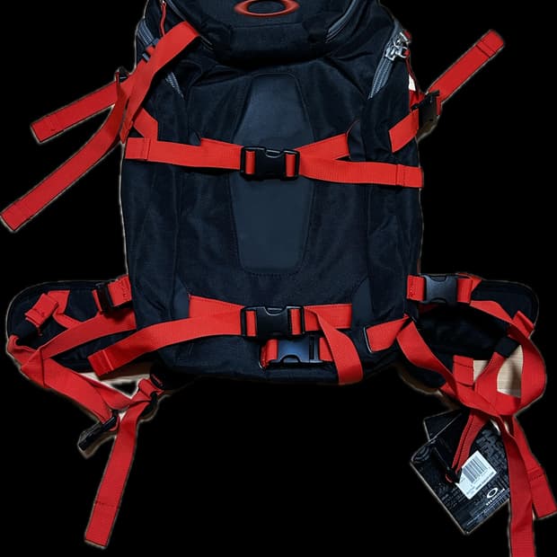 새상품)오클리 백팩 스노우매드 30 레드