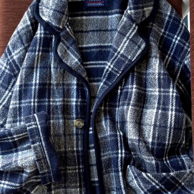 Brushed fabrci over  lounge jacket