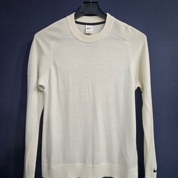 나이키 자수 화이트컬러 남성 100 울 양모 혼방 니트 