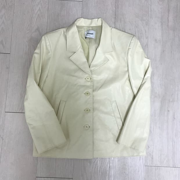 아이보리 오버핏 여성 레더 가죽 자켓