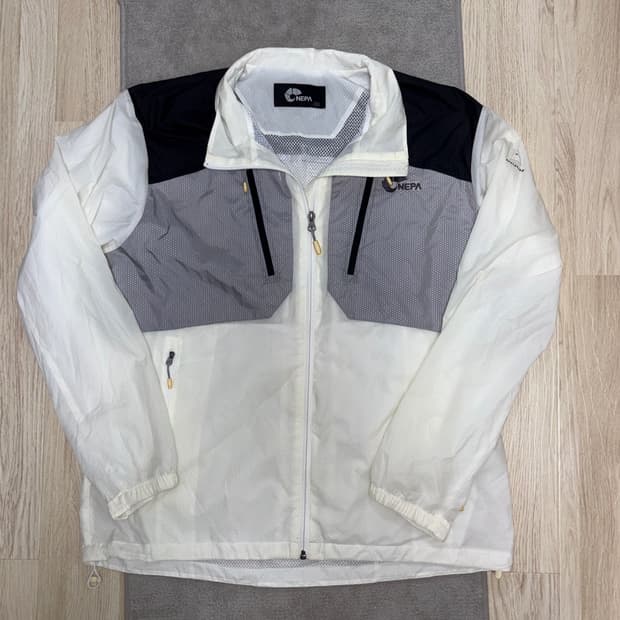 [S급] 대장급❗️❗️ 네파 바람막이 화이트 2XL(110)