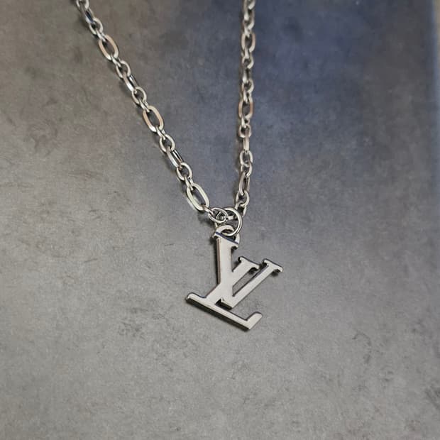 75 루이비통 정품 빈티지 업사이클링 목걸이 써지컬