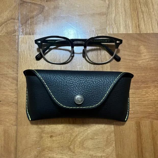 모스콧 렘토쉬 49 블랙/매트 실버 안경