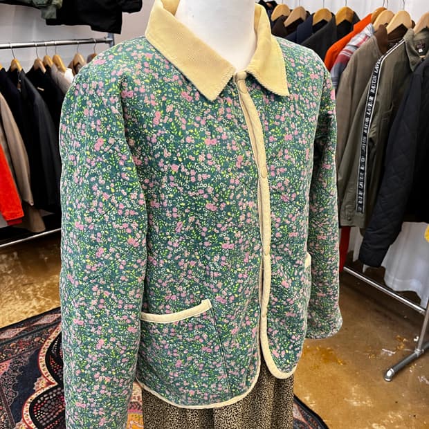 Aneka Zephyr 플로럴 자켓