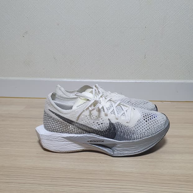 나이키 베이퍼플라이 넥스트 %3 러닝화 275