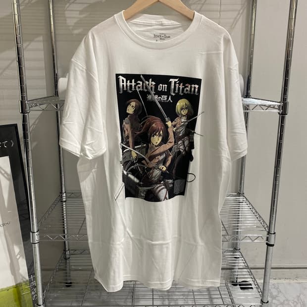 진격의거인 오피셜 애니메이션 티셔츠