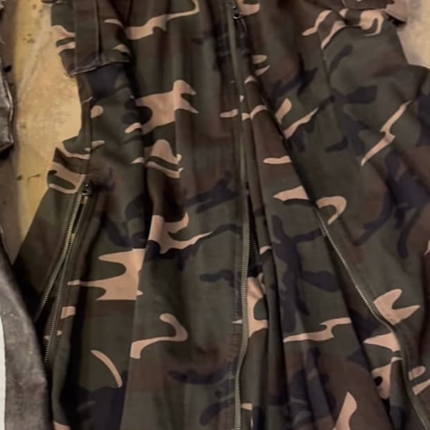 카모 롱 지퍼스커트