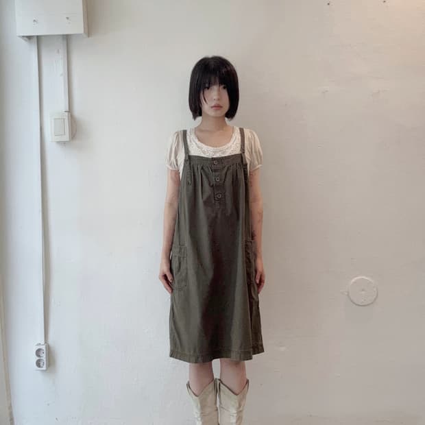 오트밀 레이스 반팔