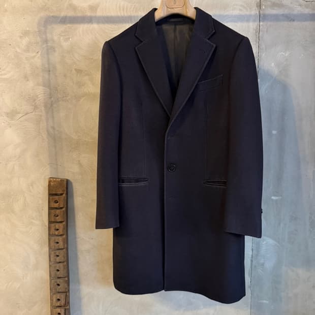 아르마니 꼴레지오니 체스터필드 코트 100