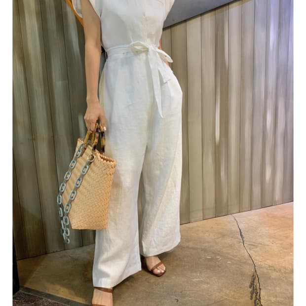 새상품 블로썸에이치컴퍼니 린넨 점프수트