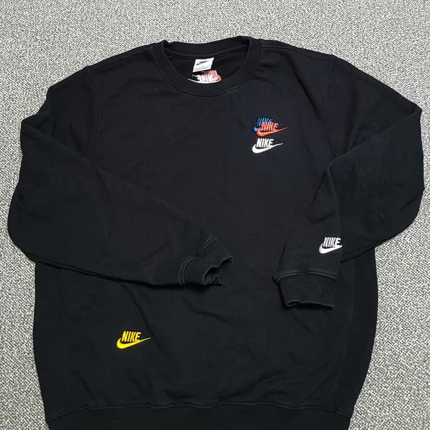 나이키 NSW 멀티스우시 에센셜 프렌치테리 맨투맨 여성  L