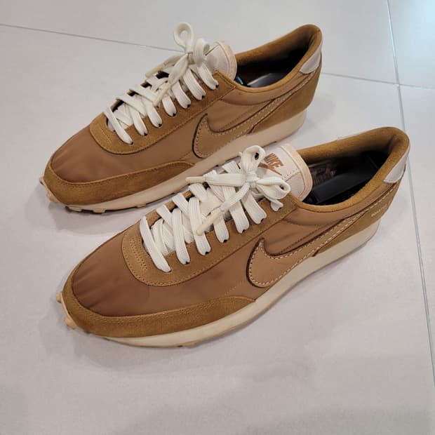 내 발끝에 머무는 따뜻한 라떼 한 잔, 나이키 데이브레이크 커피' ☕