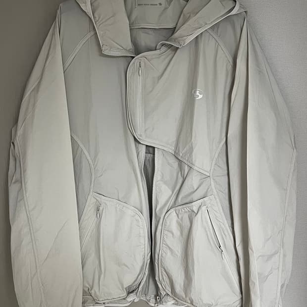 산산기어 바람막이 / 사이즈 2 / 실착 1회