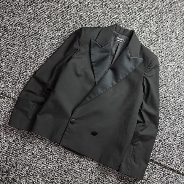 90s YSL입생로랑 피크드 칼라 락시크 크롭 블레이져 2941