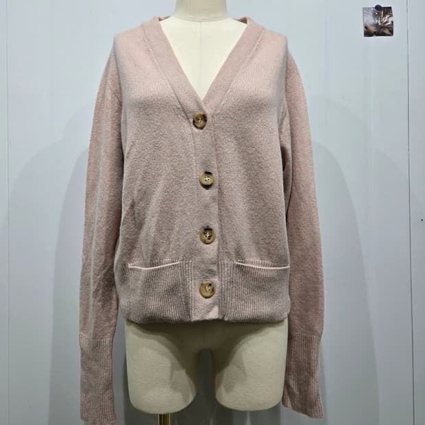 마가렛 호웰 핑크색 브이넥 가디건