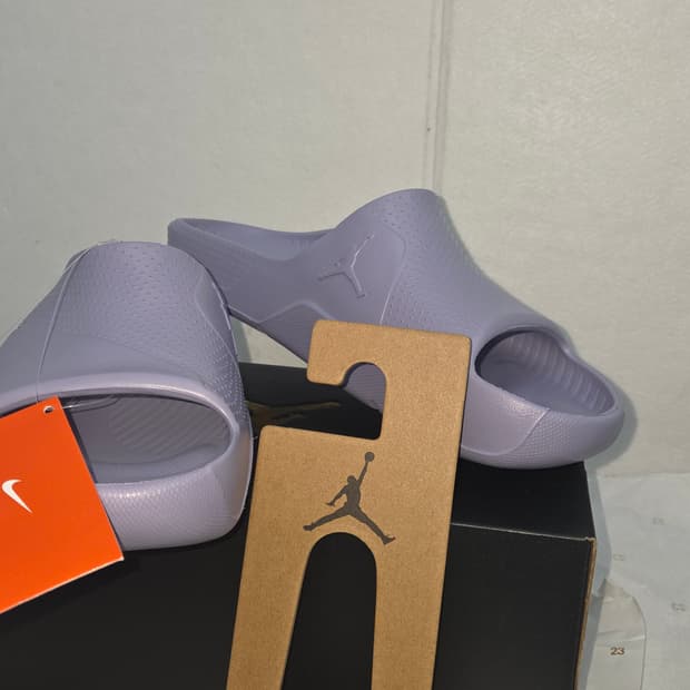 Jordan Post Slide 250