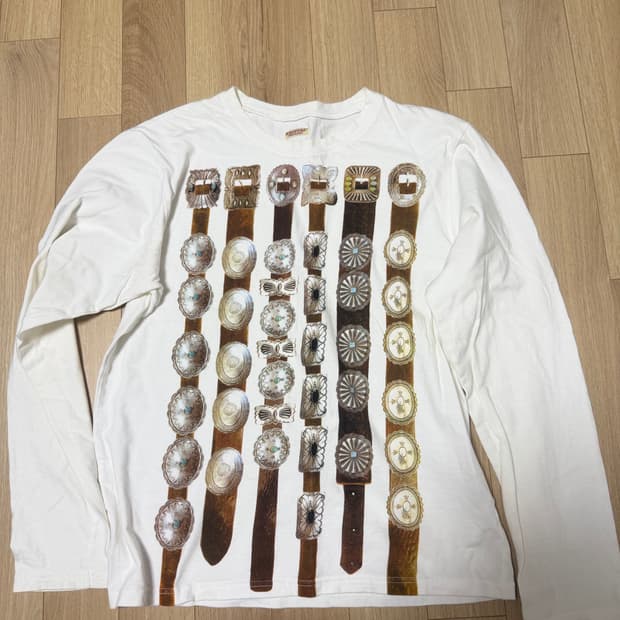 캐피탈 콘초 롱슬리브