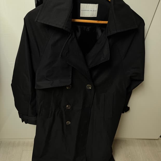 커먼유니크 트렌치코트 블랙