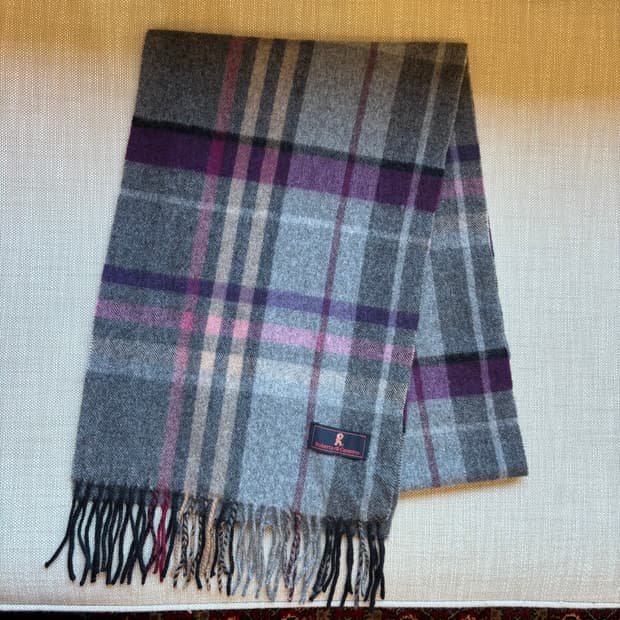 [로베르타 디 까메리노] 캐시미어 100 체크 머플러 그레이 퍼플톤