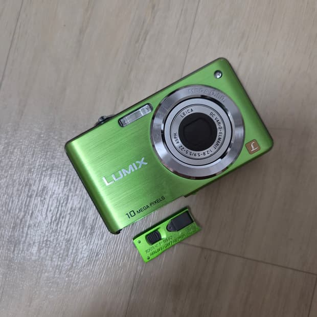 디카 파나소닉 루믹스 dmc-fs7 카메라 판매합니다