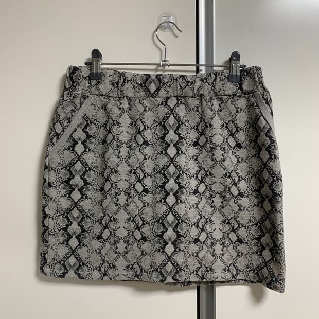 뱀피 프린팅 코튼 밴딩 스커트