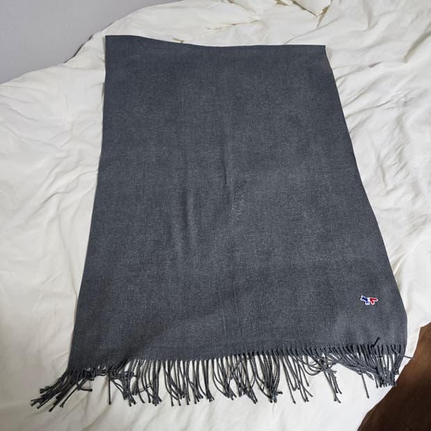 메종키츠네 머플러 