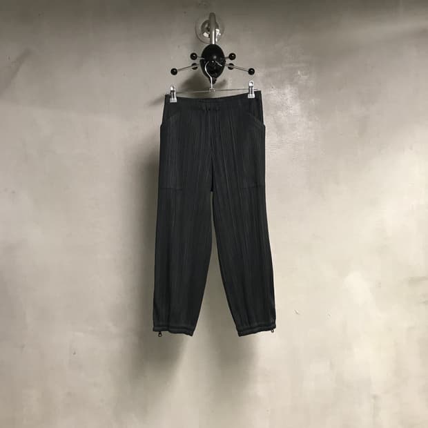 이세이 미야케 플리츠 플리즈 팬츠 블랙 3(W)