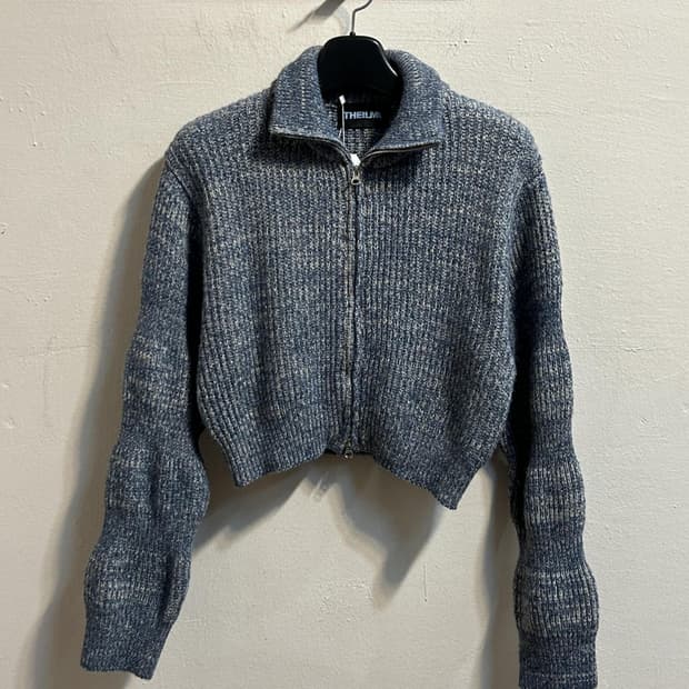 더일마 알파카 벌룬슬리브 크롭 집업 가디건