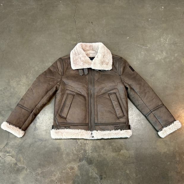 버커루 브라운 버클 무스탕