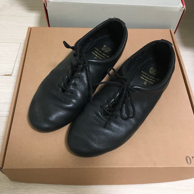 Vintage Crown Jazz Shoes