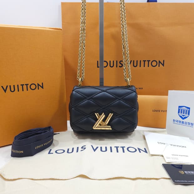 루이비통 피코 GO-14 블랙 크로스백