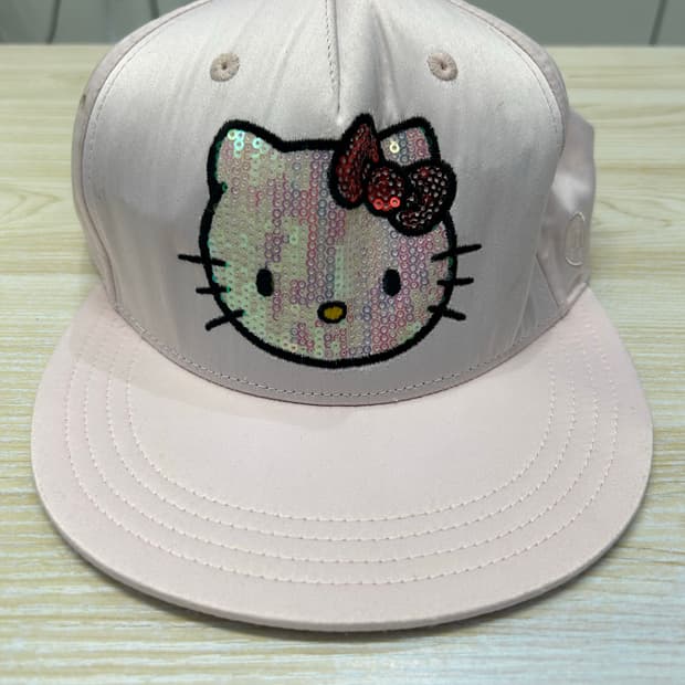 헬로키티 스냅백 빈티지 볼캡