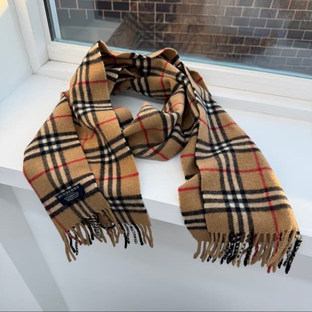 버버리 울 머플러