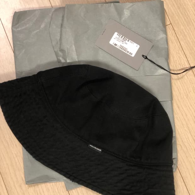 [L] 발렌시아가 버킷햇 블랙