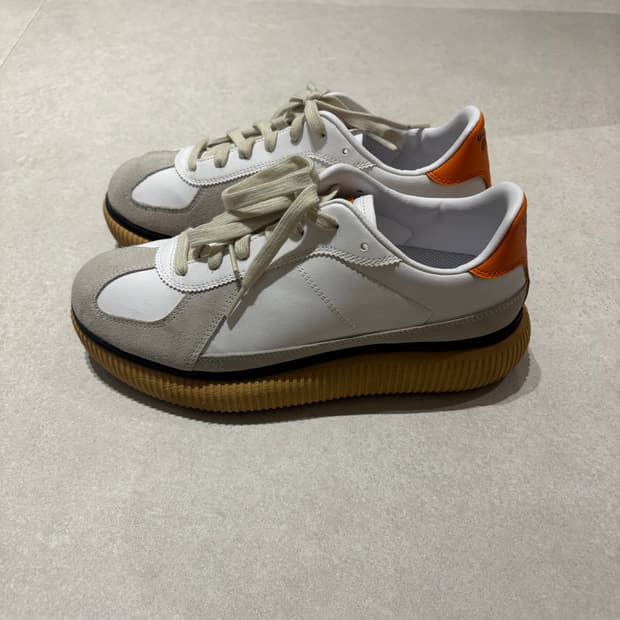 오니츠카 타이거 델리시티