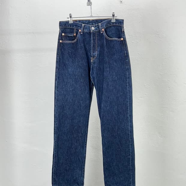 리바이스 버튼 플라이 501 중청 스트레이트 데님 팬츠