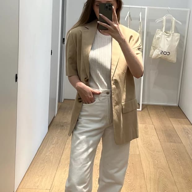 COS column 스트레이트 진 초크 색상