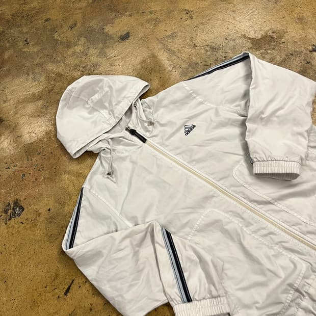 아디다스 흰검 바람막이 90