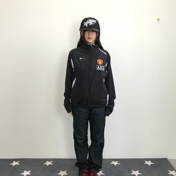 Nike Manchester United AIG Windbreaker