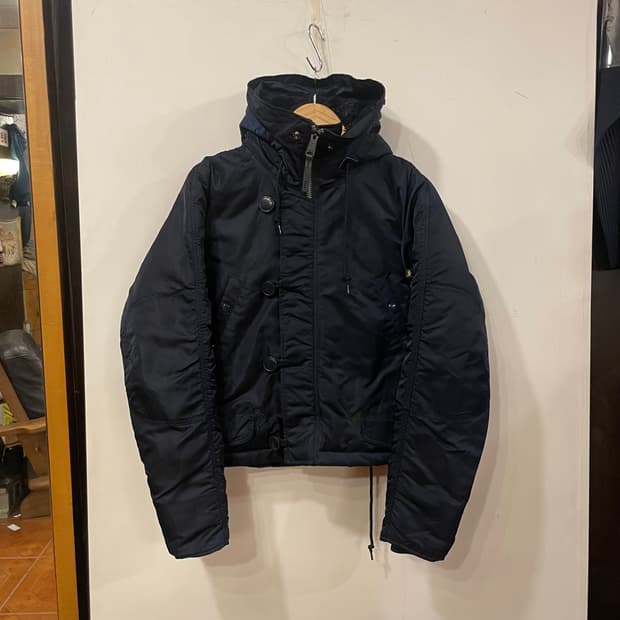 알파인더스트리 리메이크 크롭봄버 M