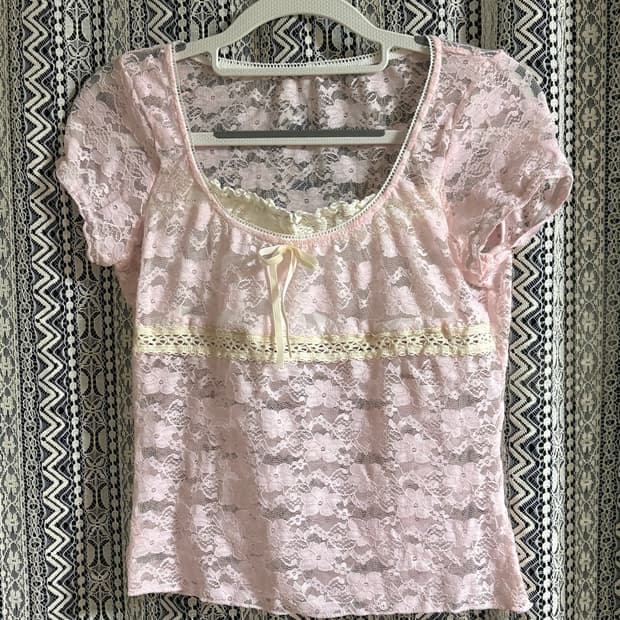 로걀 히메갸루 Pink Lace See-through Top