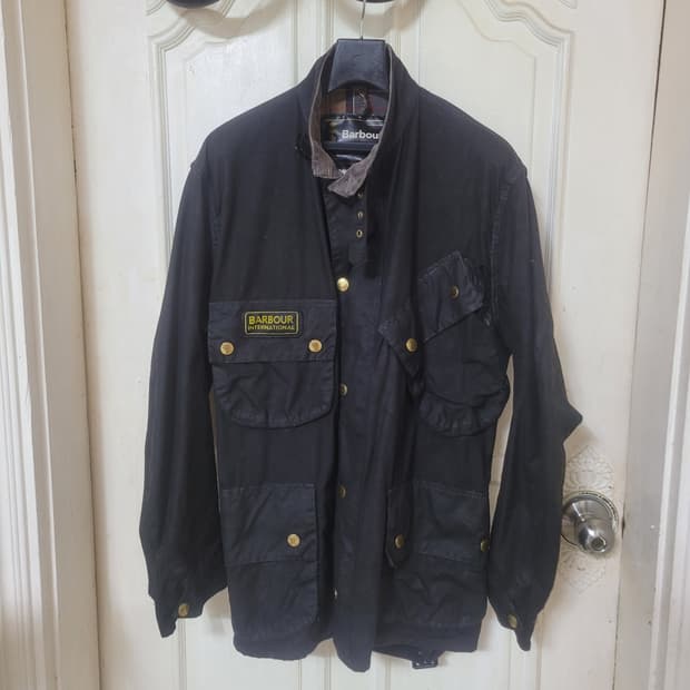 바버 인터네셔널a7 44사이즈 빅사이즈 팝니다.