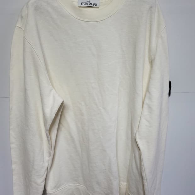 스톤아일랜드 맨투맨 매장판정품 남성 100사이즈 