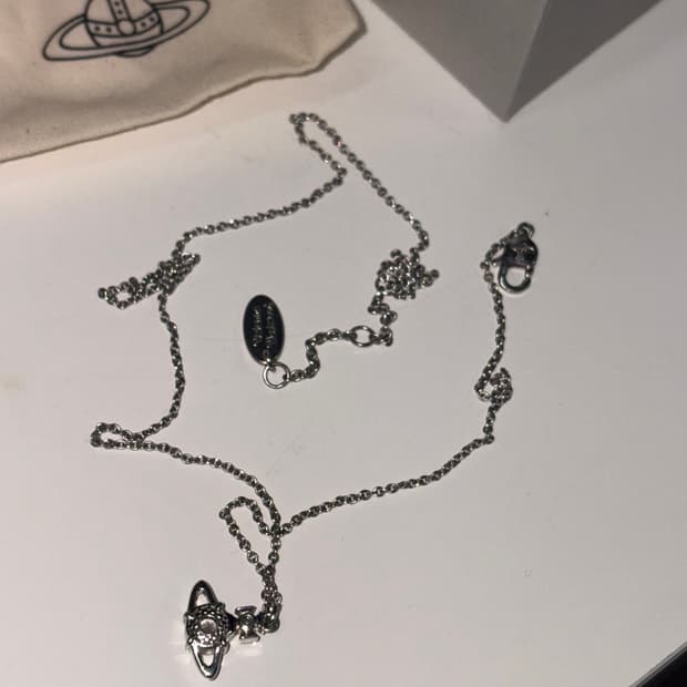 비비안웨스트우드 목걸이