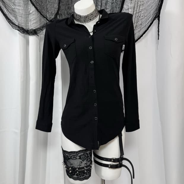 black shirts